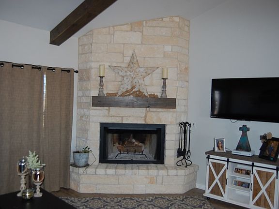 4th image of 544 County Road 103