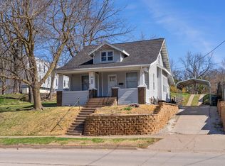 1401 Cedar St, Muscatine, IA 52761