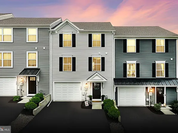 4288 Forbes Dr, Stewartstown, PA 17363