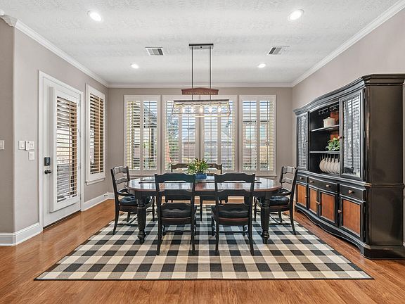 5th image of 19410 Meadow Lakes Drive