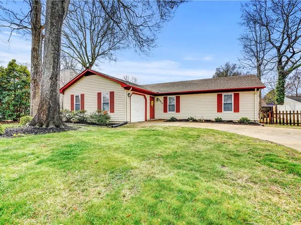 3417 Dickens Dr, Virginia Beach, VA 23452