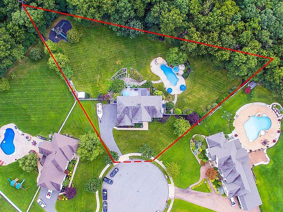 3rd image of 1731 Pheasant Hollow Ln