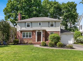 606 Claybourne Rd, Rochester, NY 14618
