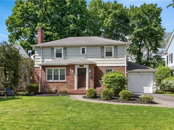 606 Claybourne Rd, Rochester, NY 14618