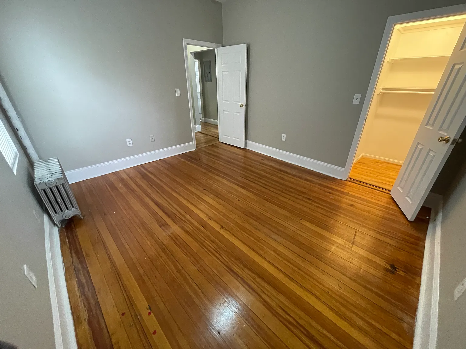 3 bed, 9999 sqft, $3,400 — Photo 4