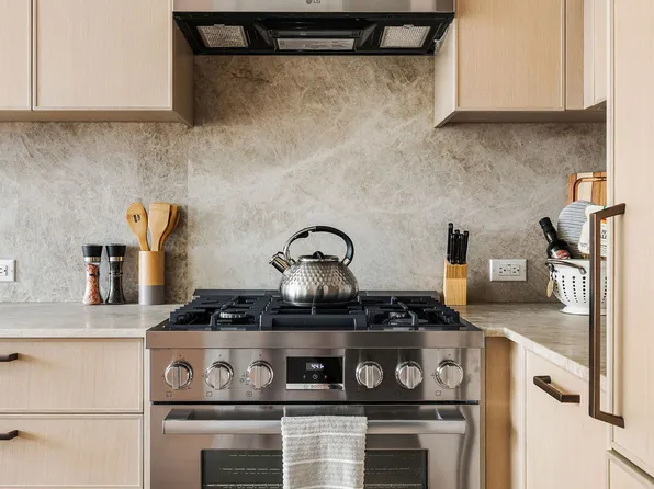 445 Fifth Avenue image 8 of 19