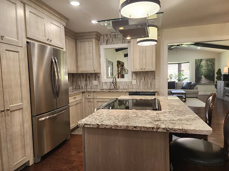 2302 Sherwood Dr — Photo 15