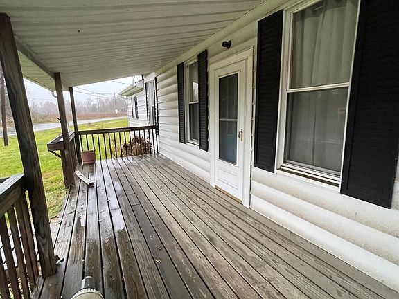4th image of 1323 Greenbush West Rd