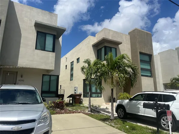 4384-4400 E 10th Ave, Hialeah, FL 33013