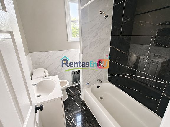 3rd image of 335 Myrtle Ave #2B