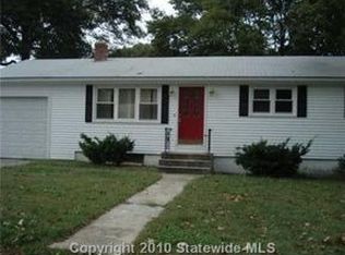 165 Lewiston St, Warwick, RI 02889