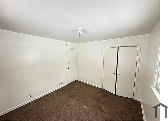 4621 Warrington Dr — Photo 5
