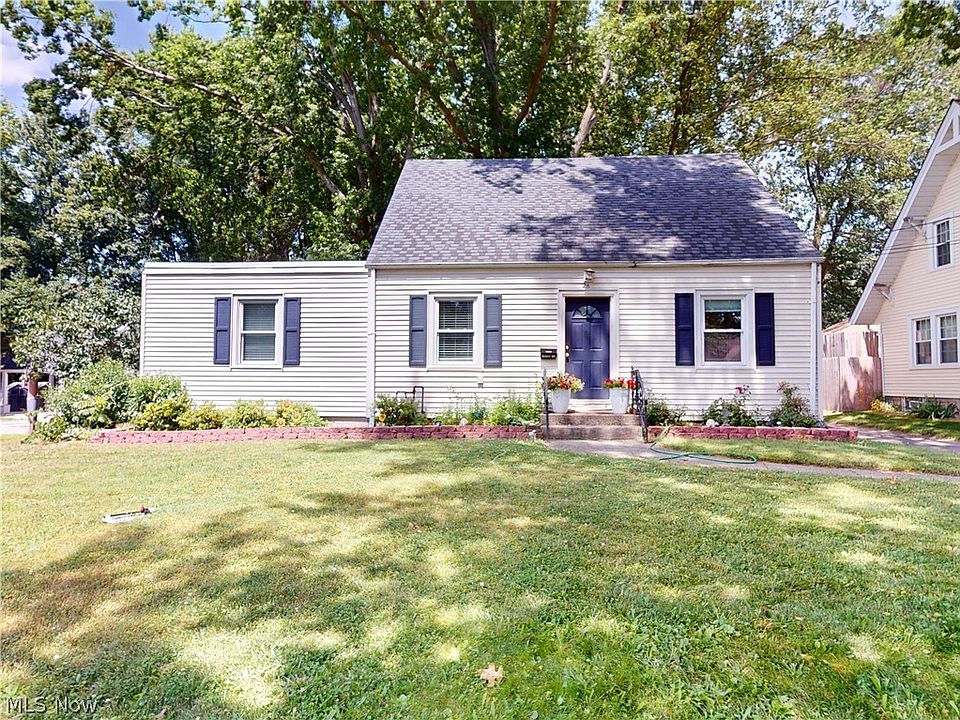 1st image of 26 Hurst Rd