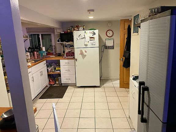 5th image of 3717 W Lyndale St