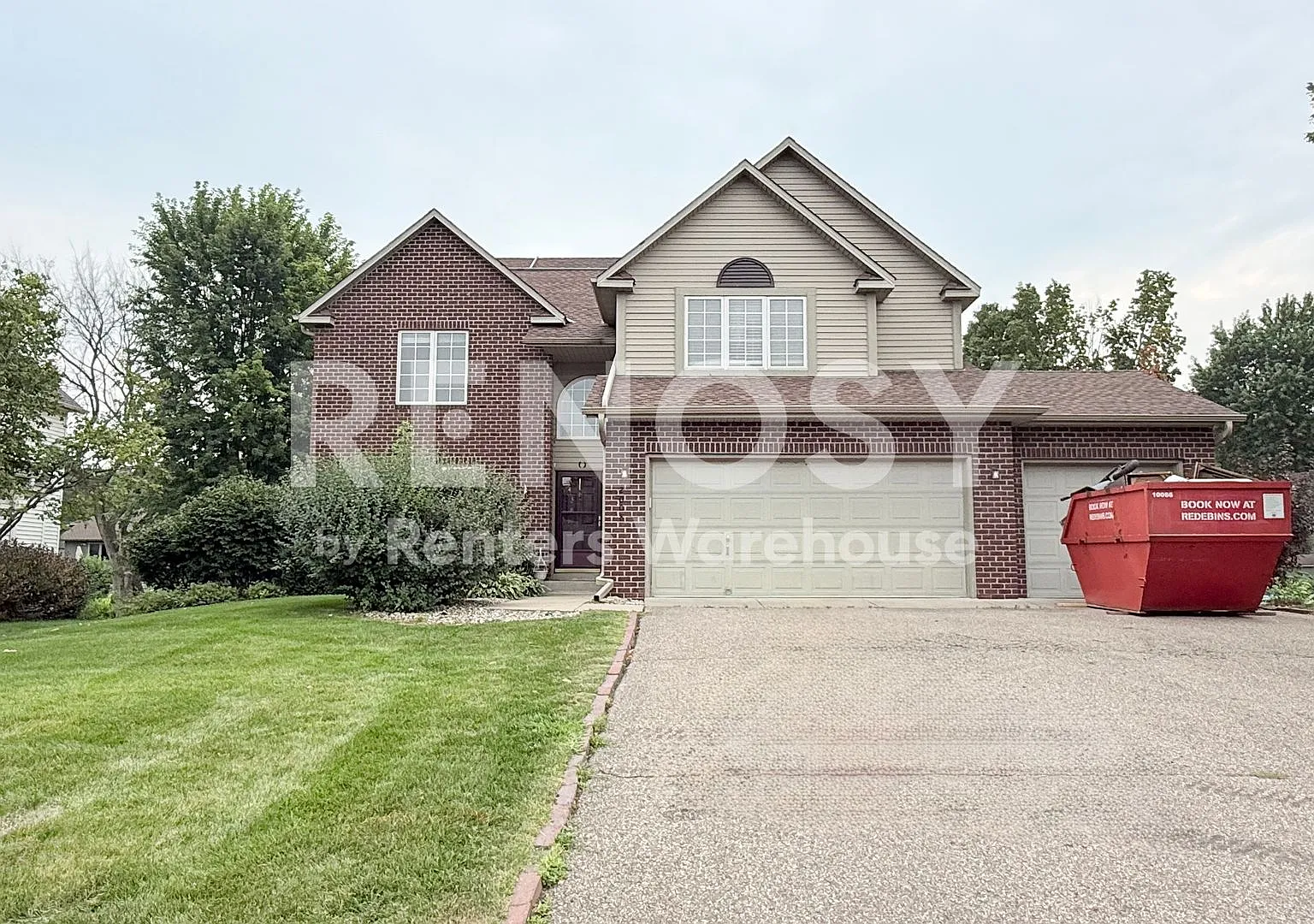 Executive Home Avail Now in Shakopee! — Photo 3