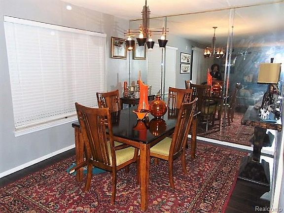 5th image of 26216 Summerdale Dr #1