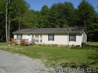 2310 Old Kanuga Rd, Hendersonville, NC 28739