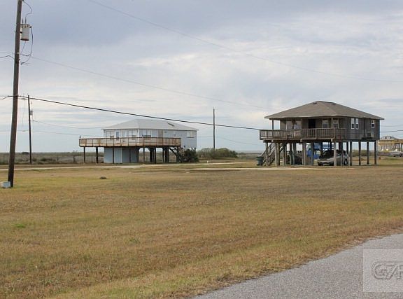 5th image of 4105 6th St