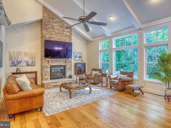 5th image of 37180 Sheepscot Rd