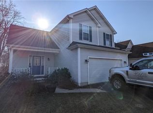 64 Mariners Ln, Groton, CT 06355