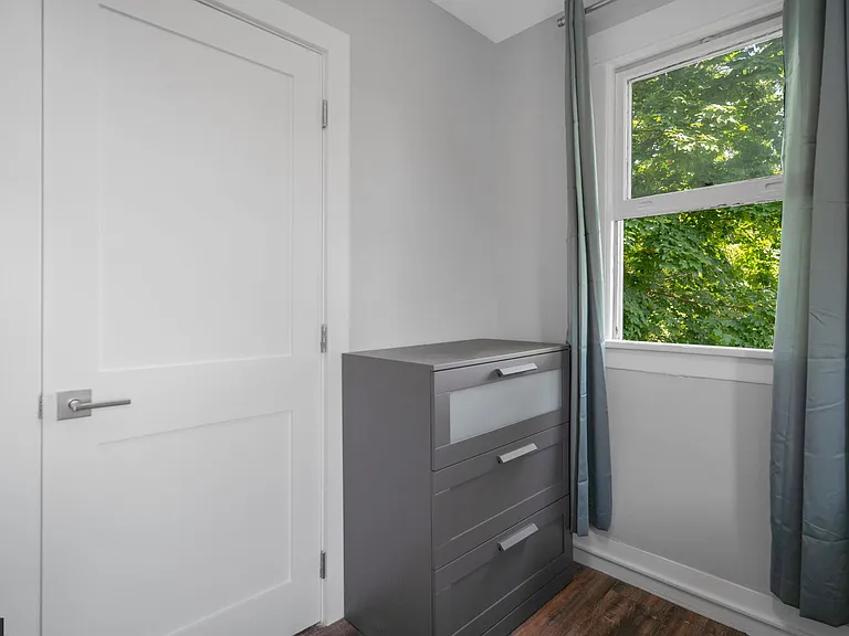 109 Williams St — Photo 34