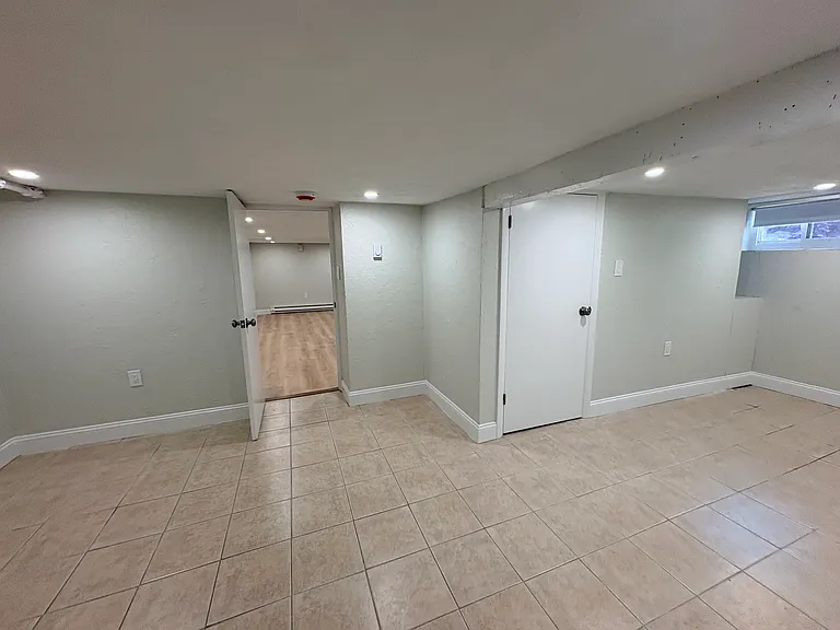 314 Proctor Ave — Photo 7