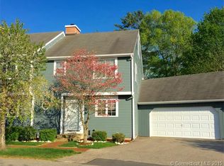 14 Lebanon Sq, Mansfield, CT 06250