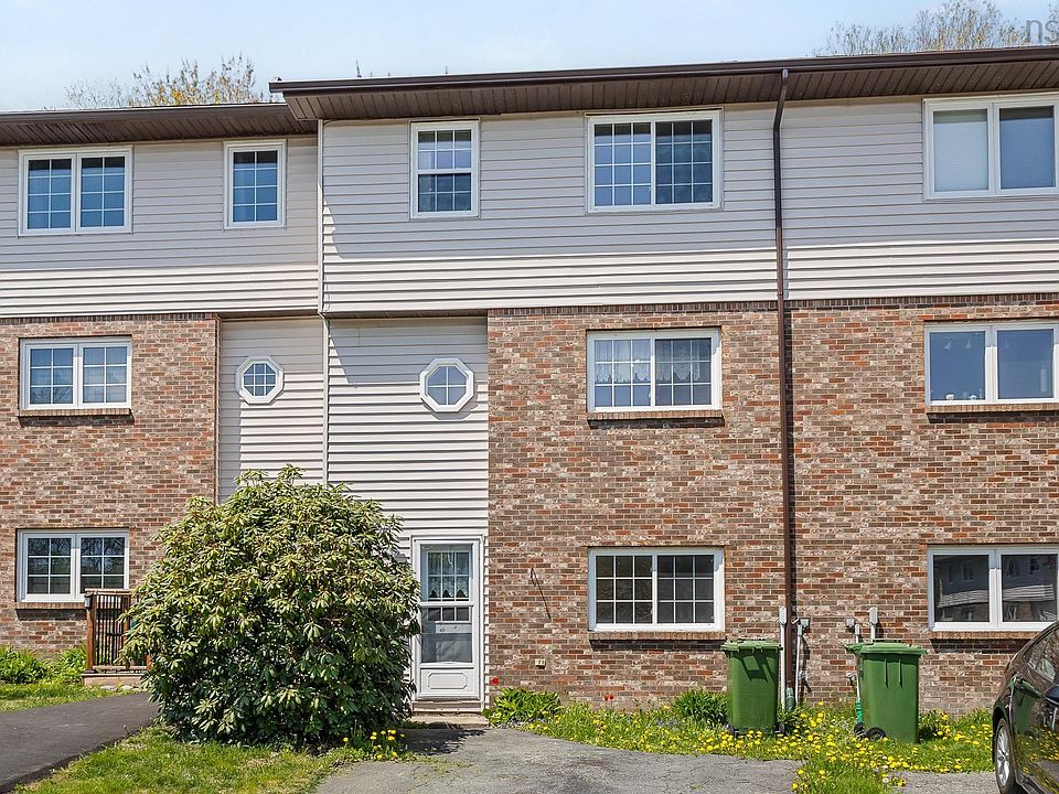 1st image of 21 Baron Ct
