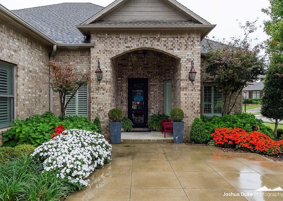 1st image of 5394 Cordell Dr