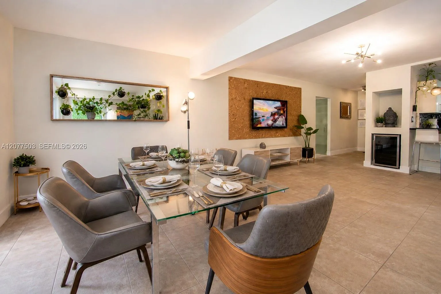 Country Club Homes — Photo 4