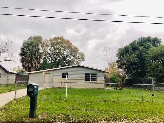 3rd image of 8316 Allamanda Ave