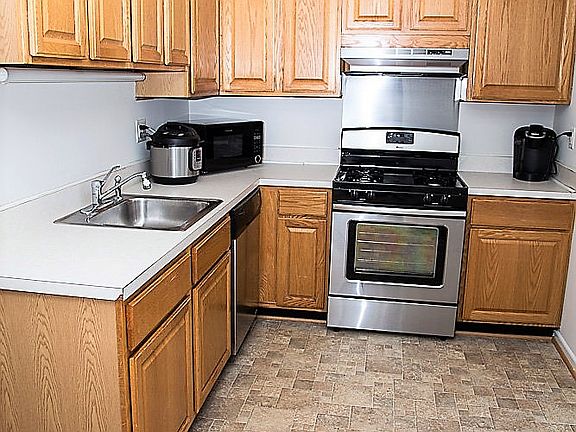 5th image of 9412 Abingdon Ct