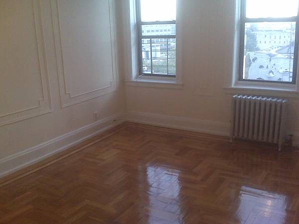 1st image of 3242 41st St APT 4E