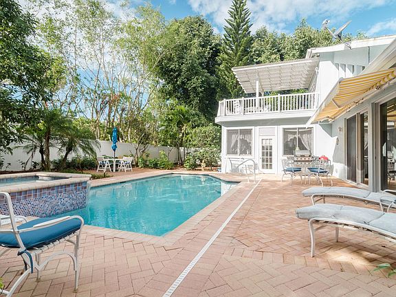 Pool/Patio