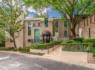 135 Sage Rd, Houston, TX 77056