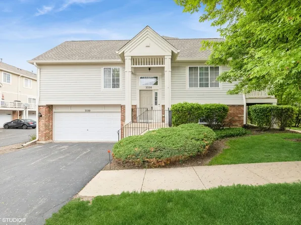 3330 Cameron Dr #17-1, Elgin, IL 60124