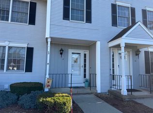 17 Twin Cir, Middlebury, VT 05753
