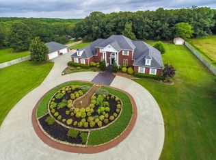 12 Saint Neots Ln, Bentonville, AR 72714