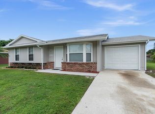 290 SW Reynolds Ave, Port Saint Lucie, FL 34983