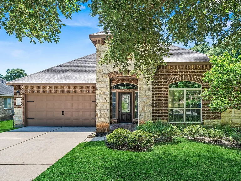 2406 Winter Trail Dr — Photo 3