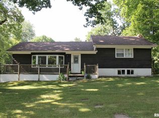 3665 W State Route 104, Auburn, IL 62615