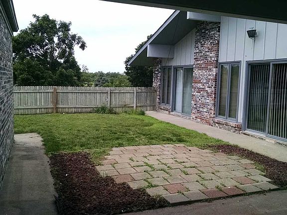 3rd image of 1001 Pioneer Dr