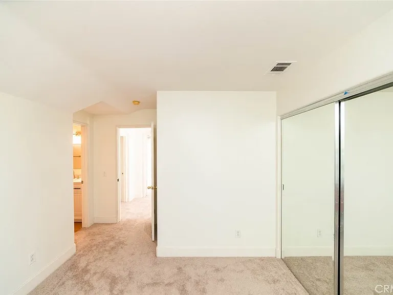 206 Garden Gate Ln — Photo 36