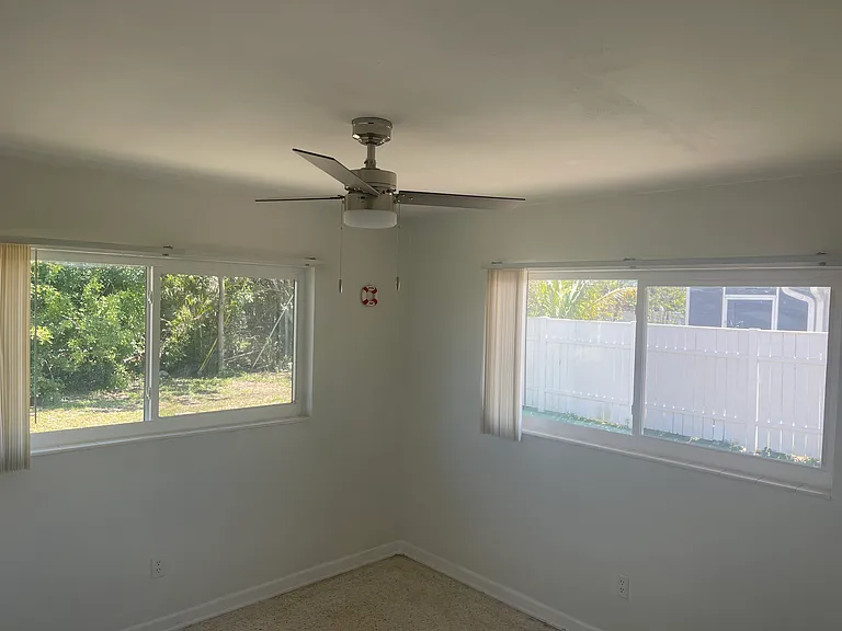 4629 Palm Tree Blvd #2 — Photo 31