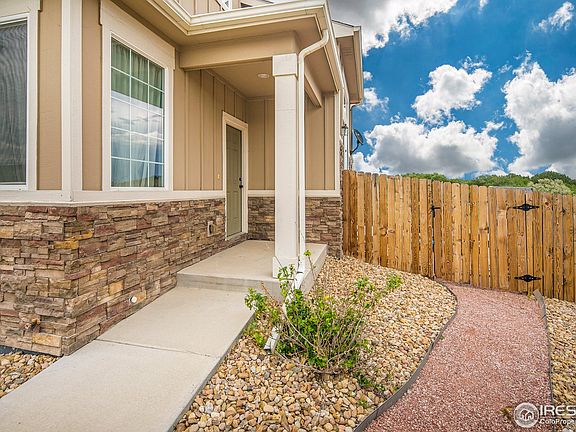 4th image of 2926 Avocado Ave