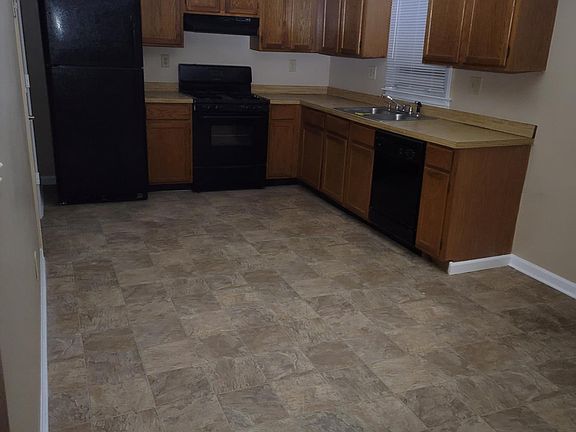3rd image of 2775 Northwood Ct SW #2775