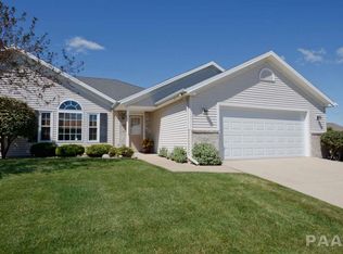 2109 W Jubilee Ln, Dunlap, IL 61525
