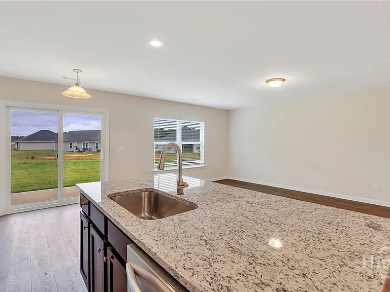 211 Vinesville Ct — Photo 15