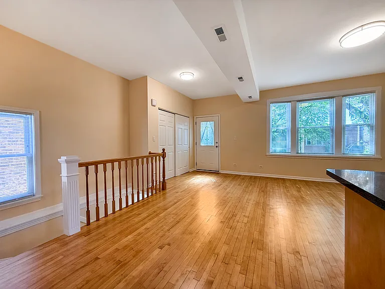 3245 N Lawndale Ave #2 — Photo 7