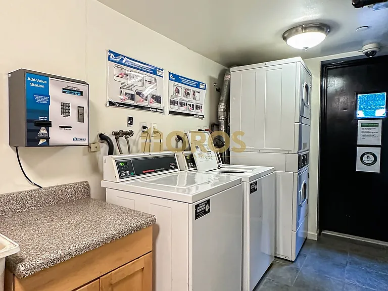 539 E 6th St #4D — Photo 9